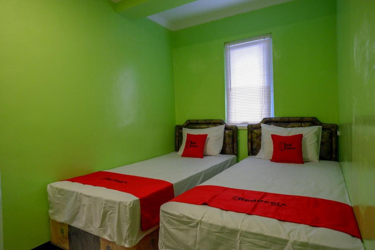 Reddoorz @ Jalan Gatot Subroto Semarang Hotel Eksteriør billede
