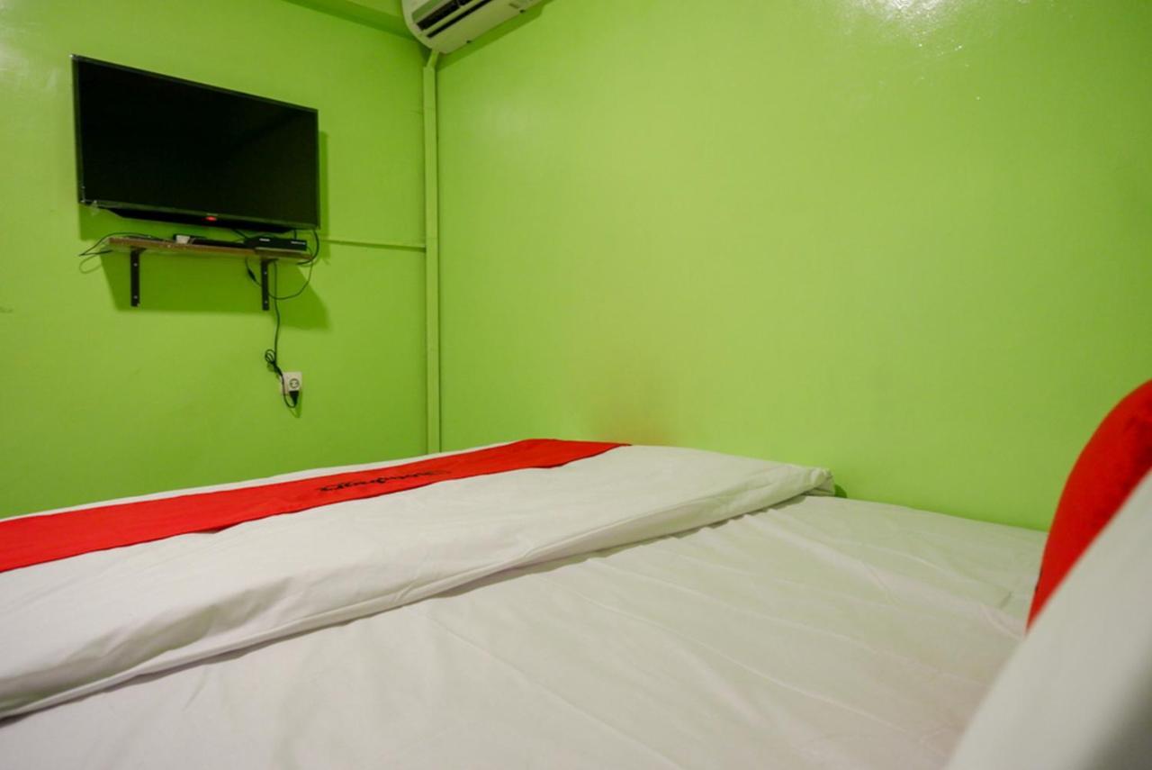 Reddoorz @ Jalan Gatot Subroto Semarang Hotel Eksteriør billede